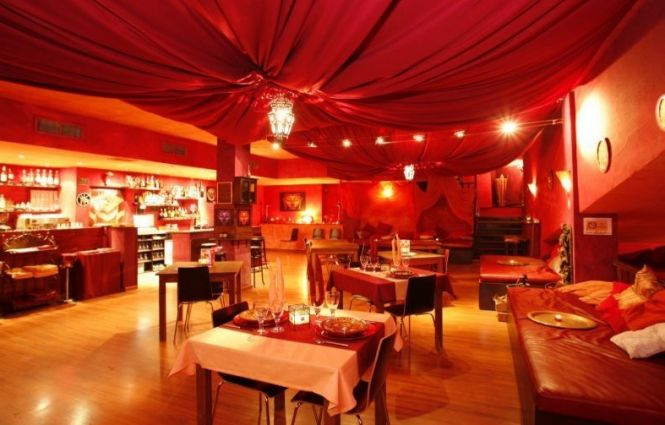 TWINS CHILL OUT Restaurante Lounge Bar